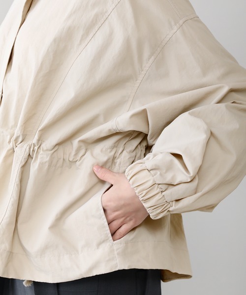 Bou Jeloud（ブージュルード）の「タフタギャザーマウンテンパーカー（マウンテンパーカー・レディース・ブラック/カーキ/アイボリー・38）」の19枚目の写真