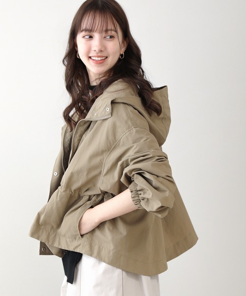 Bou Jeloud（ブージュルード）の「タフタギャザーマウンテンパーカー（マウンテンパーカー・レディース・ブラック/カーキ/アイボリー・38）」の6枚目の写真