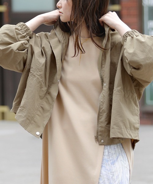 Bou Jeloud（ブージュルード）の「タフタギャザーマウンテンパーカー（マウンテンパーカー・レディース・ブラック/カーキ/アイボリー・38）」の21枚目の写真