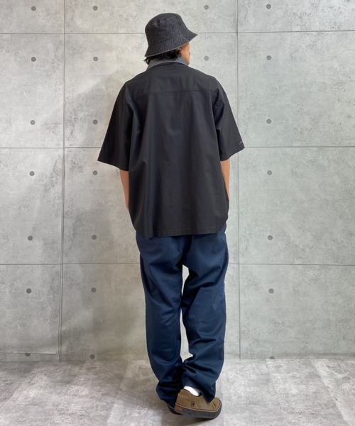 SANTA CRUZ(サンタクルーズ)の「【ムラサキスポーツ別注】SANTACRUZ/サンタクルーズ ビッグシルエットシャツ 502221201(シャツ/ブラウス・メンズ・ベージュ/グリーン/ブラック/レオパード/ブルー・M/XL/L)」の11枚目の写真