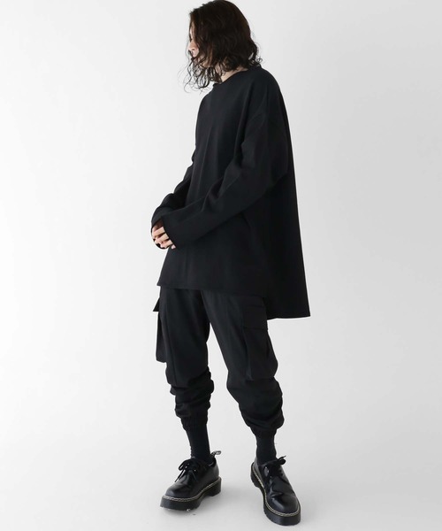 minsobi（ミンソビ）の「ボートネック　カットソー　ユニセックス カットオフBIGスウェット（スウェット・メンズ・ホワイト/ブラック・FREE）」の16枚目の写真