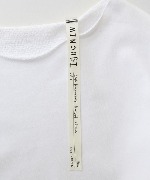 minsobi（ミンソビ）の「ボートネック　カットソー　ユニセックス カットオフBIGスウェット（スウェット・メンズ・ホワイト/ブラック・FREE）」の11枚目の写真