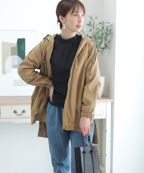 ElegChic(エレグシック)の「裾 タック フード ジャケット (ブルゾン・レディース・ブラック/ベージュ/カーキ・3L/L/XL/M/4L)」の8枚目の写真