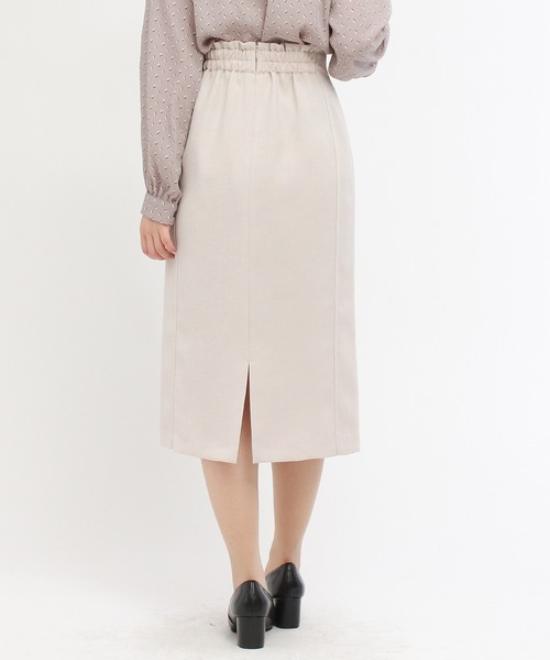TRUDEA（トルディア）の「ステッチ遣いタイトスカート（スカート・レディース・ベージュ/ネイビー/ブルー・MEDIUM/SMALL/LARGE）」の5枚目の写真