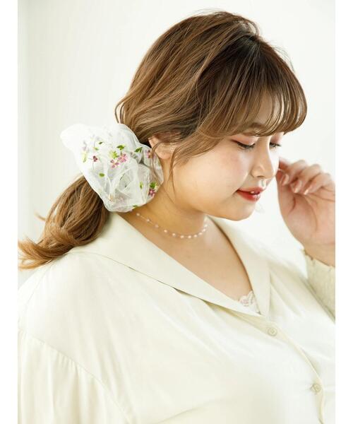 SLURR(スラ―)の「フラワー刺繍シュシュ(シュシュ・レディース・ピンク/アイボリー・FREE)」の12枚目の写真