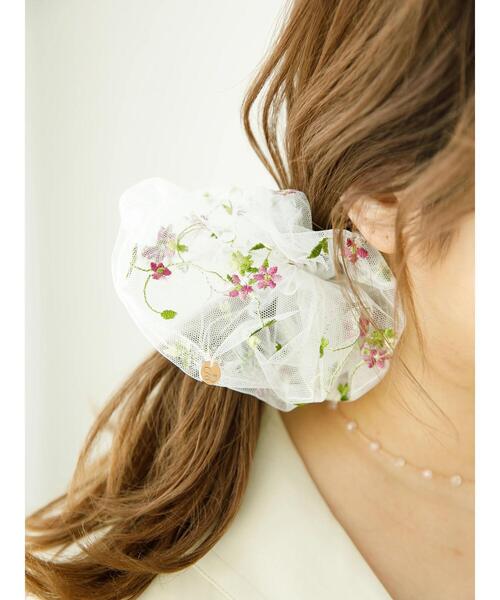 SLURR(スラ―)の「フラワー刺繍シュシュ(シュシュ・レディース・ピンク/アイボリー・FREE)」の13枚目の写真