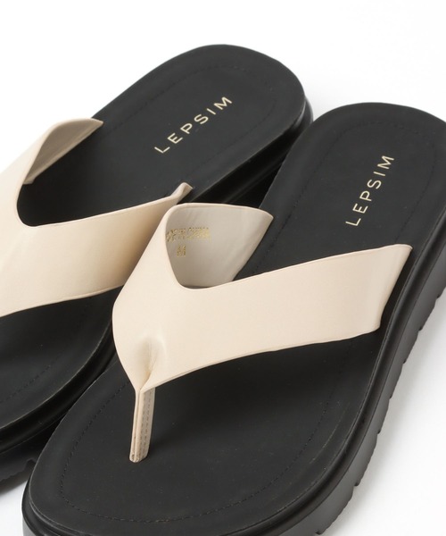 LEPSIM(レプシィム)の「やみつき!クッショントングサンダル 264201(サンダル・レディース・ブラック/ベージュ/オフホワイト・SMALL/MEDIUM/LARGE)」の19枚目の写真