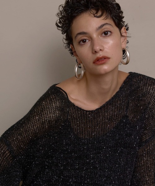 MIELI INVARIANT（ミエリインヴァリアント）の「Flat Matte Hoop Pierce（ピアス（両耳用）・レディース・シルバー/ゴールド・FREE）」の19枚目の写真