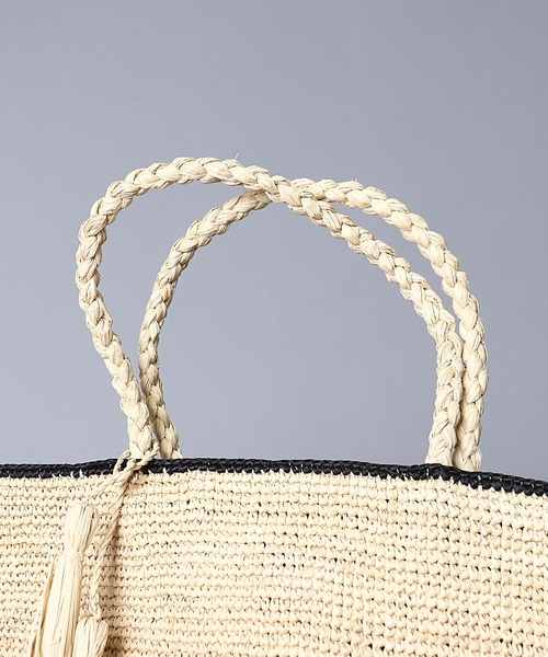 MAISON N.H PARIS（メゾンエヌアッシュパリ）の「【 MAISON N.H PARIS / メゾンエヌアッシュパリ 】 ROSE MARIE GRAND-Tote Bag（かごバッグ・レディース・ブラック/ナチュラル/ブラウン・FREE）」の4枚目の写真