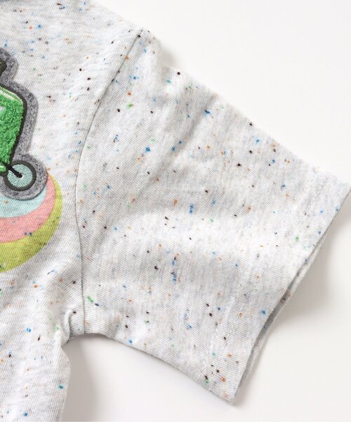 BREEZE(ブリーズ)の「ペイントカーワッペンTシャツ(Tシャツ/カットソー・キッズ・グレー/ネイビー・120/90/80/140/130/100/110)」の12枚目の写真