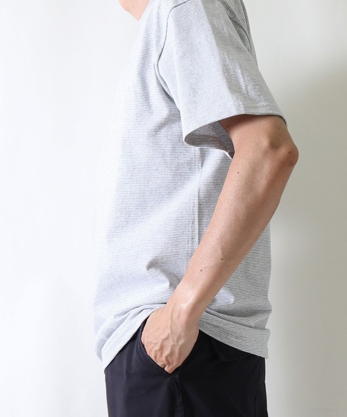 SAWINTO(ソイント)の「【MADE IN USA】CAL CRU 【カルクルー】REPEAT MICRO STRIPE TEE - リピート マイクロストライプ T(Tシャツ/カットソー・メンズ・グレー系その他/ネイビー系・SMALL/MEDIUM/X-LARGE/LARGE/XX-LARGE)」の5枚目の写真