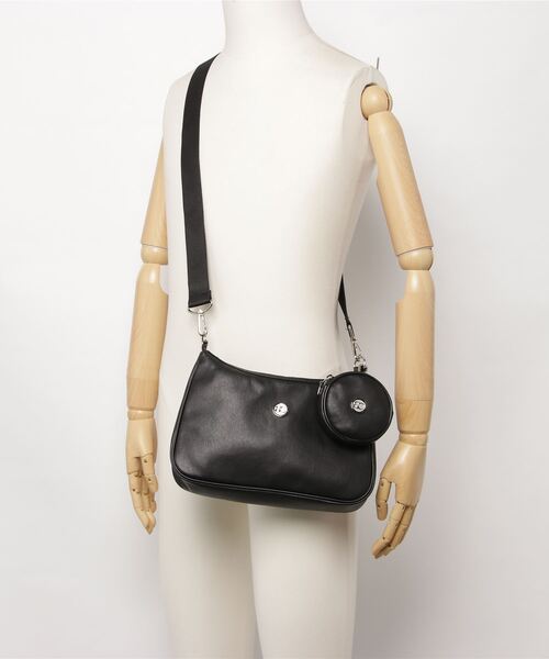 BASIC COTTON（ベーシックコットン）の「A'GEM/9 × .kom『BASIC COTTON/ベーシックコットン』フェイクレザーホーボー ショルダーBAG（ショルダーバッグ・レディース・ブラック・FREE）」の6枚目の写真