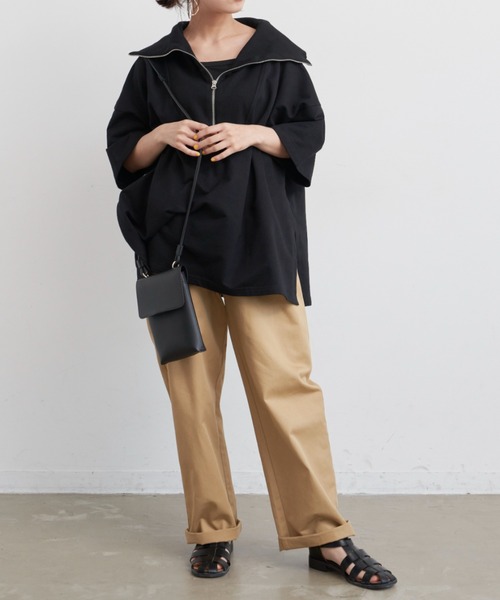 Libra Cue(リブラ キュー)の「“ハーフジップセーラーカットソー” トレンドのデザインながらLibra Cueらしいリラックス感を演出、ゆったりシルエットのプルオーバー(Tシャツ/カットソー・レディース・ライトグレー/ブラック・FREE)」の4枚目の写真