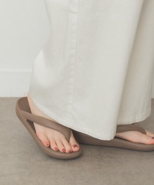 RODE SKO(ロデスコ)の「EVAトングサンダル(サンダル・レディース・ブラック/ベージュ/グレー系その他・38/36/37)」の17枚目の写真