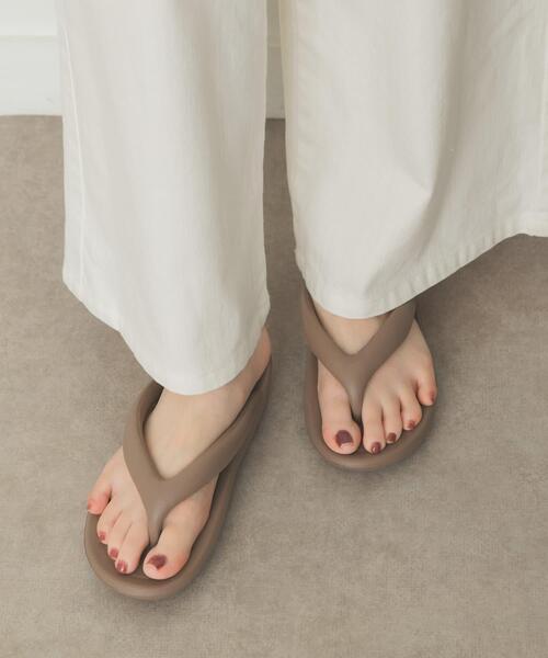 RODE SKO(ロデスコ)の「EVAトングサンダル(サンダル・レディース・ブラック/ベージュ/グレー系その他・38/36/37)」の16枚目の写真