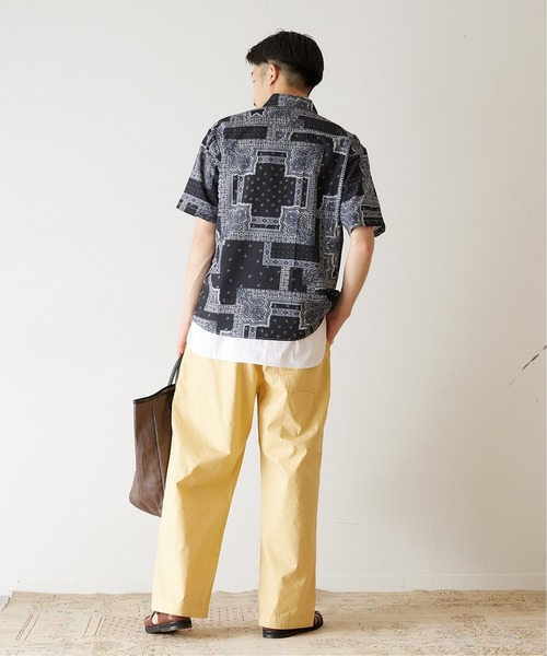 417 EDIFICE(フォーワンセブンエディフィス)の「《追加販売》バンダナパターンシャツ(シャツ/ブラウス・メンズ・ネイビー/レッド/ブラック/ベージュ系その他/イエロー/サックスブルー・MEDIUM/SMALL/LARGE)」の8枚目の写真