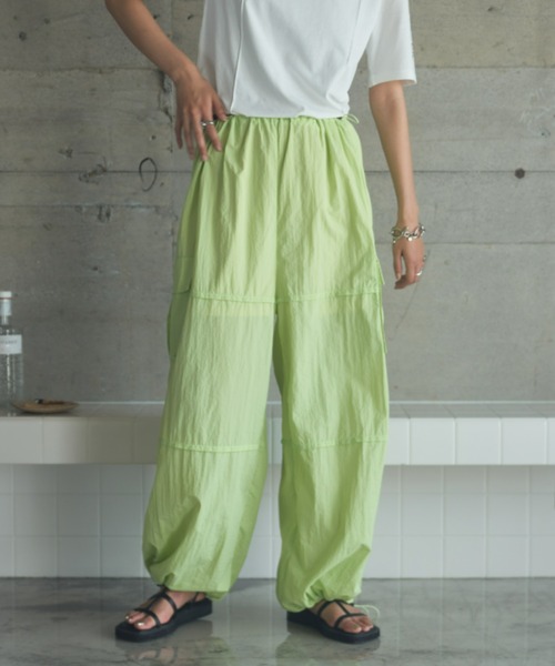 VACANCY（ヴァカンシー）の「スノーオーバーイージーパンツ（その他パンツ・レディース・アイボリー/イエロー/ブラック・FREE）」の3枚目の写真