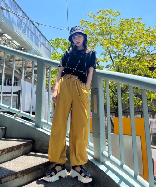 idem（イデム）の「【ZOZOTOWN限定】drost loose cargo pants/ドロストルーズカーゴパンツ【Sサイズ展開あり】（カーゴパンツ・レディース・カーキ/マスタード・SMALL/FREE）」の5枚目の写真