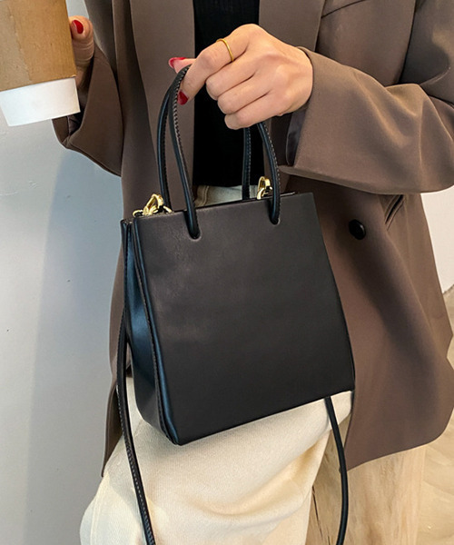 c.u.l(シーユーエル)の「2wayスクエアミニショルダーバック cula417(ショルダーバッグ・レディース・ライトブラウン/アイボリー/ブラック/ダークブラウン・FREE)」の3枚目の写真