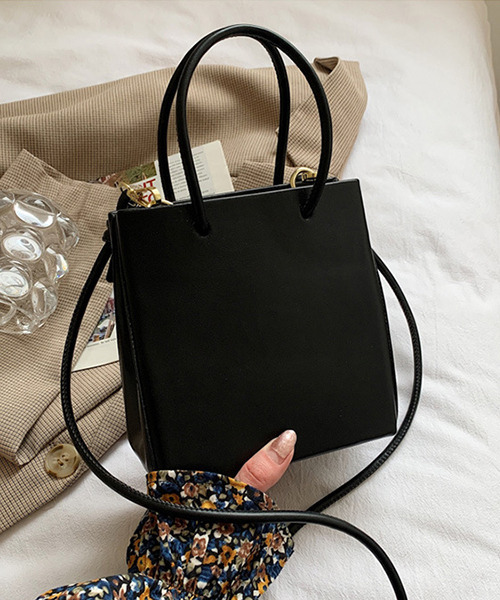 c.u.l(シーユーエル)の「2wayスクエアミニショルダーバック cula417(ショルダーバッグ・レディース・ライトブラウン/アイボリー/ブラック/ダークブラウン・FREE)」の7枚目の写真