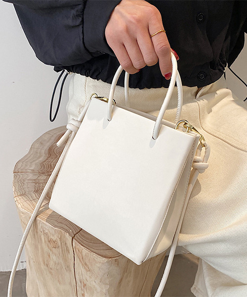 c.u.l(シーユーエル)の「2wayスクエアミニショルダーバック cula417(ショルダーバッグ・レディース・ライトブラウン/アイボリー/ブラック/ダークブラウン・FREE)」の8枚目の写真