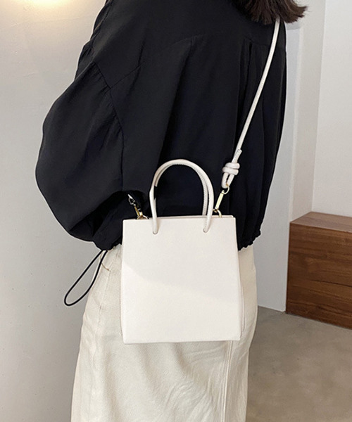 c.u.l(シーユーエル)の「2wayスクエアミニショルダーバック cula417(ショルダーバッグ・レディース・ライトブラウン/アイボリー/ブラック/ダークブラウン・FREE)」の9枚目の写真