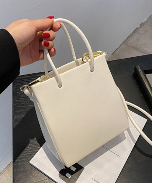 c.u.l(シーユーエル)の「2wayスクエアミニショルダーバック cula417(ショルダーバッグ・レディース・ライトブラウン/アイボリー/ブラック/ダークブラウン・FREE)」の13枚目の写真