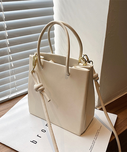 c.u.l(シーユーエル)の「2wayスクエアミニショルダーバック cula417(ショルダーバッグ・レディース・ライトブラウン/アイボリー/ブラック/ダークブラウン・FREE)」の19枚目の写真