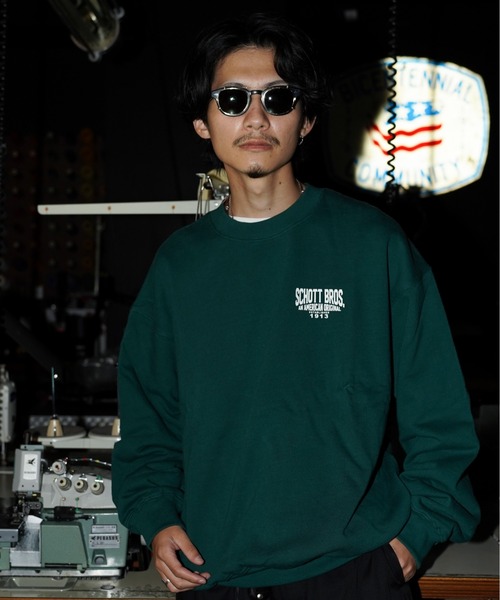 schott(ショット)の「【WEB LIMITED】Schott/ショット/CREW SWEAT CIRCLE LOGO/クルーネックスウェット サークルロゴ(スウェット・メンズ・ブラック/ダークグリーン/ブルー/オートミール・MEDIUM/LARGE/X-LARGE/XX-LARGE)」の7枚目の写真