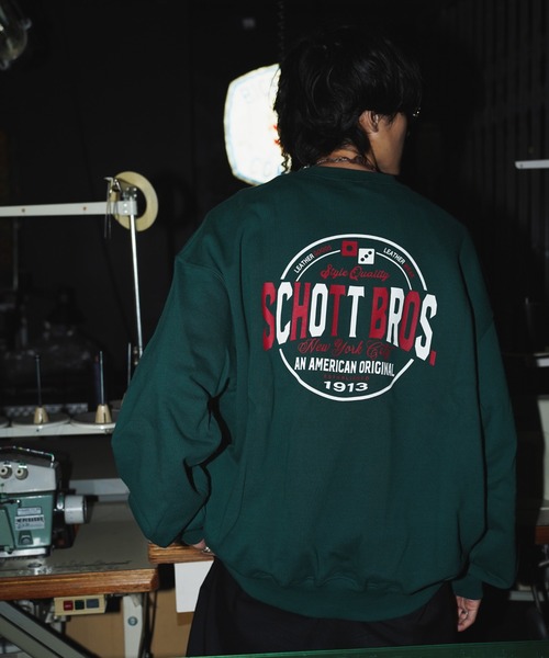 schott(ショット)の「【WEB LIMITED】Schott/ショット/CREW SWEAT CIRCLE LOGO/クルーネックスウェット サークルロゴ(スウェット・メンズ・ブラック/ダークグリーン/ブルー/オートミール・MEDIUM/LARGE/X-LARGE/XX-LARGE)」の12枚目の写真