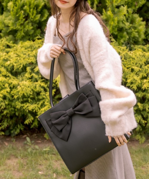 OLIVE des OLIVE(オリーブデオリーブ)の「【WEB限定】フェイクレザーリボントート(トートバッグ・レディース・ブラック/ベージュ/オフホワイト・FREE)」の2枚目の写真