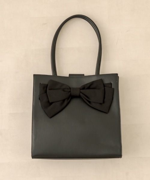 OLIVE des OLIVE(オリーブデオリーブ)の「【WEB限定】フェイクレザーリボントート(トートバッグ・レディース・ブラック/ベージュ/オフホワイト・FREE)」の7枚目の写真