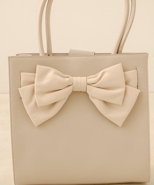 OLIVE des OLIVE(オリーブデオリーブ)の「【WEB限定】フェイクレザーリボントート(トートバッグ・レディース・ブラック/ベージュ/オフホワイト・FREE)」の12枚目の写真