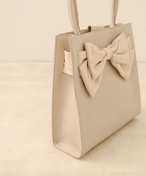 OLIVE des OLIVE(オリーブデオリーブ)の「【WEB限定】フェイクレザーリボントート(トートバッグ・レディース・ブラック/ベージュ/オフホワイト・FREE)」の13枚目の写真