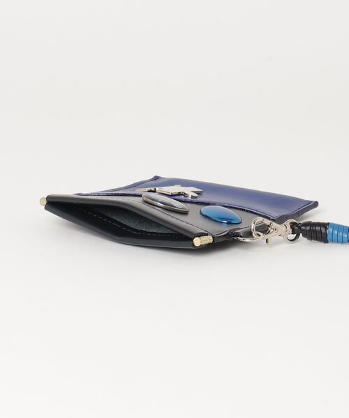 TOGA VIRILIS（トーガ ビリリース）の「TOGA VIRILIS NECK STRAP LEATHER COIN CASE（コインケース・メンズ・ブルー・FREE）」の9枚目の写真