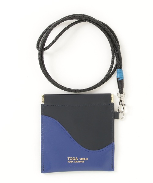 TOGA VIRILIS（トーガ ビリリース）の「TOGA VIRILIS NECK STRAP LEATHER COIN CASE（コインケース・メンズ・ブルー・FREE）」の3枚目の写真