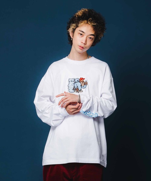 XLARGE（エクストララージ）の「TAGGER GORILLA L/S TEE（Tシャツ/カットソー・メンズ・ブラック/ホワイト/バーガンディー・S/XL/L/M）」の2枚目の写真