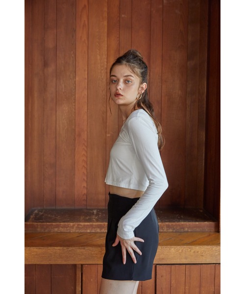 ACYM（アシーム）の「Compact short ロンT（Tシャツ/カットソー・レディース・ホワイト/ブラック・FREE）」の9枚目の写真