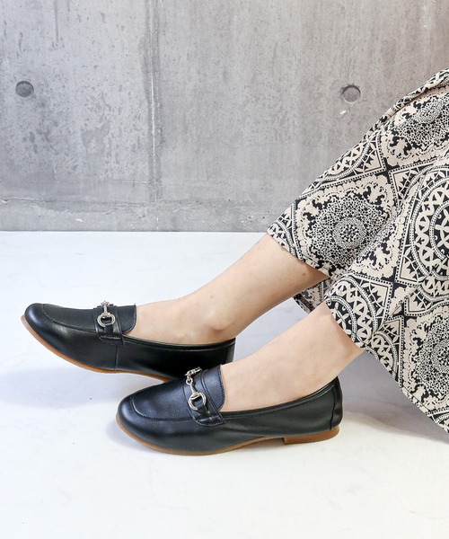 Balancoire（ブランコアール）の「Made in Japanやわらか人工皮革ビットローファー（ローファー・レディース・ブラウン/ブラック/シルバー・22.5cm/23.0cm/24.5cm/24.0cm/23.5cm）」の2枚目の写真