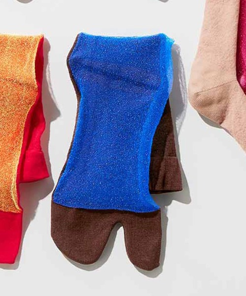 MEDE19F(メデジュウキュウ)の「MEDE19F 足もとが華やぐバイカラー足袋仕様のソックス(ソックス/靴下・レディース・パープル/ブルー系その他・ONE SIZE)」の1枚目の写真