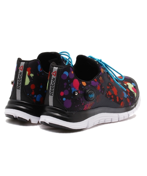 Reebok(リーボック)の「メンズ リーボック ポンプ フュージョン スタッシュ Reebok ZPump FUSION STASH BIG V63198(スニーカー・メンズ・ブラック・27cm/28cm/27.5cm/28.5cm/26.5cm/29cm)」の4枚目の写真