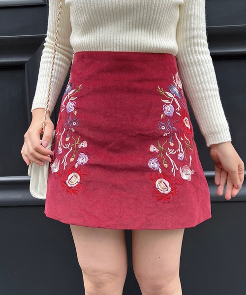 SPIGA(スピーガ)の「チロリア刺繍台形SK(スカート・レディース・ブラック/ブラウン/ボルドー・SMALL/MEDIUM/X-SMALL)」の8枚目の写真