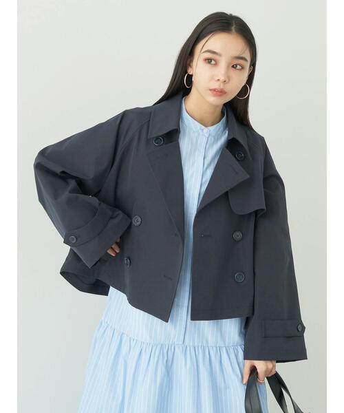 ショートトレンチコート