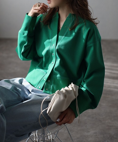 Bonjour Sagan（ボンジュールサガン）の「アップサイクルキーネックスナップカーディガン（カーディガン/ボレロ・レディース・ライトグレー/ラベンダー/ネイビー/ブラック/グリーン・FREE）」の3枚目の写真