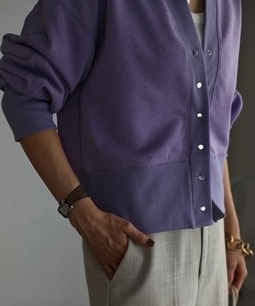 Bonjour Sagan（ボンジュールサガン）の「アップサイクルキーネックスナップカーディガン（カーディガン/ボレロ・レディース・ライトグレー/ラベンダー/ネイビー/ブラック/グリーン・FREE）」の18枚目の写真