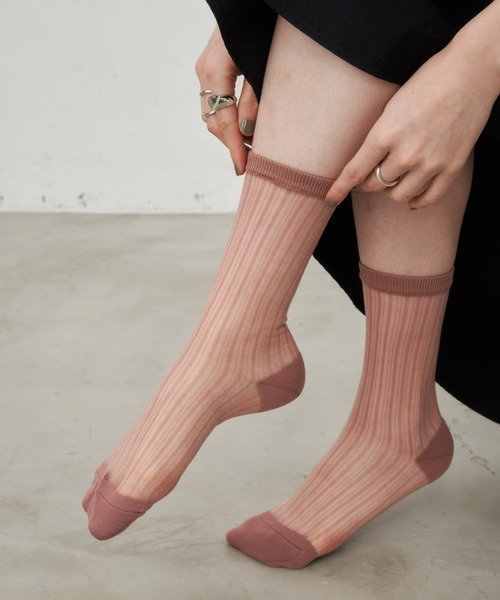 Aunt Marie's(アントマリーズ)の「シアーストライプソックス(ソックス/靴下・レディース・ブラック/ホワイト/カーキ/ピンク・FREE)」の6枚目の写真