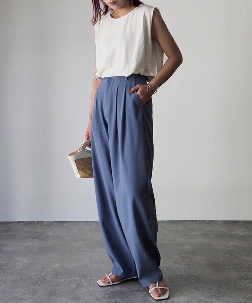 Riberry（リベリー）の「クレープタックワイドパンツ（スラックス・レディース・ブルー/ブラック/ライトグレー/アイボリー・MEDIUM）」の18枚目の写真