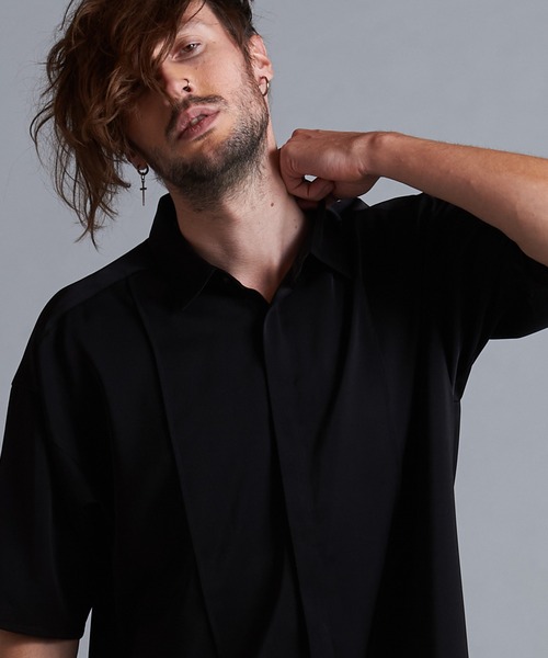 NO ID.(ノーアイディ)の「【NO ID.】Pin-Tuck Fly-Front Big Shirt / ピン タック フライフロント ビッグ シャツ(シャツ/ブラウス・メンズ・グリーン/ホワイト/グレー/ブラック・ONE SIZE)」の3枚目の写真
