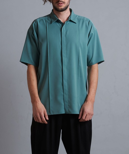 NO ID.(ノーアイディ)の「【NO ID.】Pin-Tuck Fly-Front Big Shirt / ピン タック フライフロント ビッグ シャツ(シャツ/ブラウス・メンズ・グリーン/ホワイト/グレー/ブラック・ONE SIZE)」の6枚目の写真