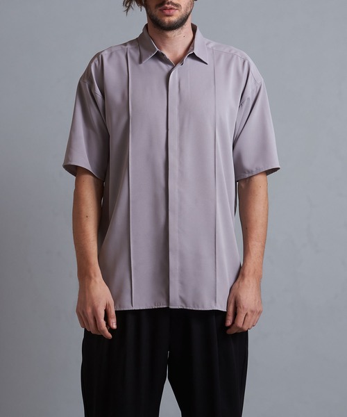 NO ID.(ノーアイディ)の「【NO ID.】Pin-Tuck Fly-Front Big Shirt / ピン タック フライフロント ビッグ シャツ(シャツ/ブラウス・メンズ・グリーン/ホワイト/グレー/ブラック・ONE SIZE)」の7枚目の写真